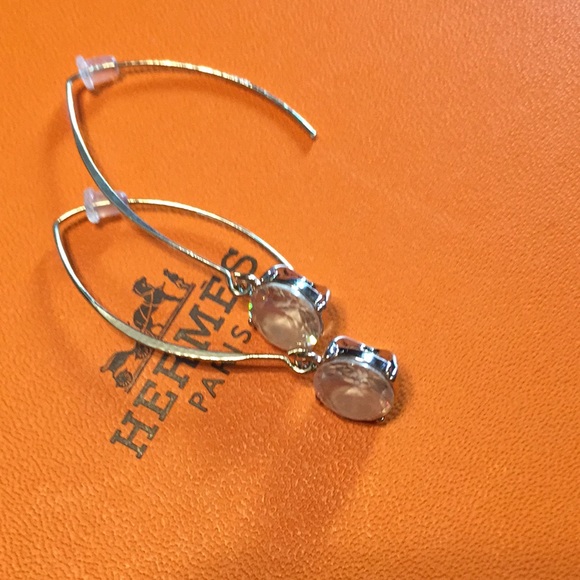 New Cubic Zirconia earrings - Picture 2 of 2